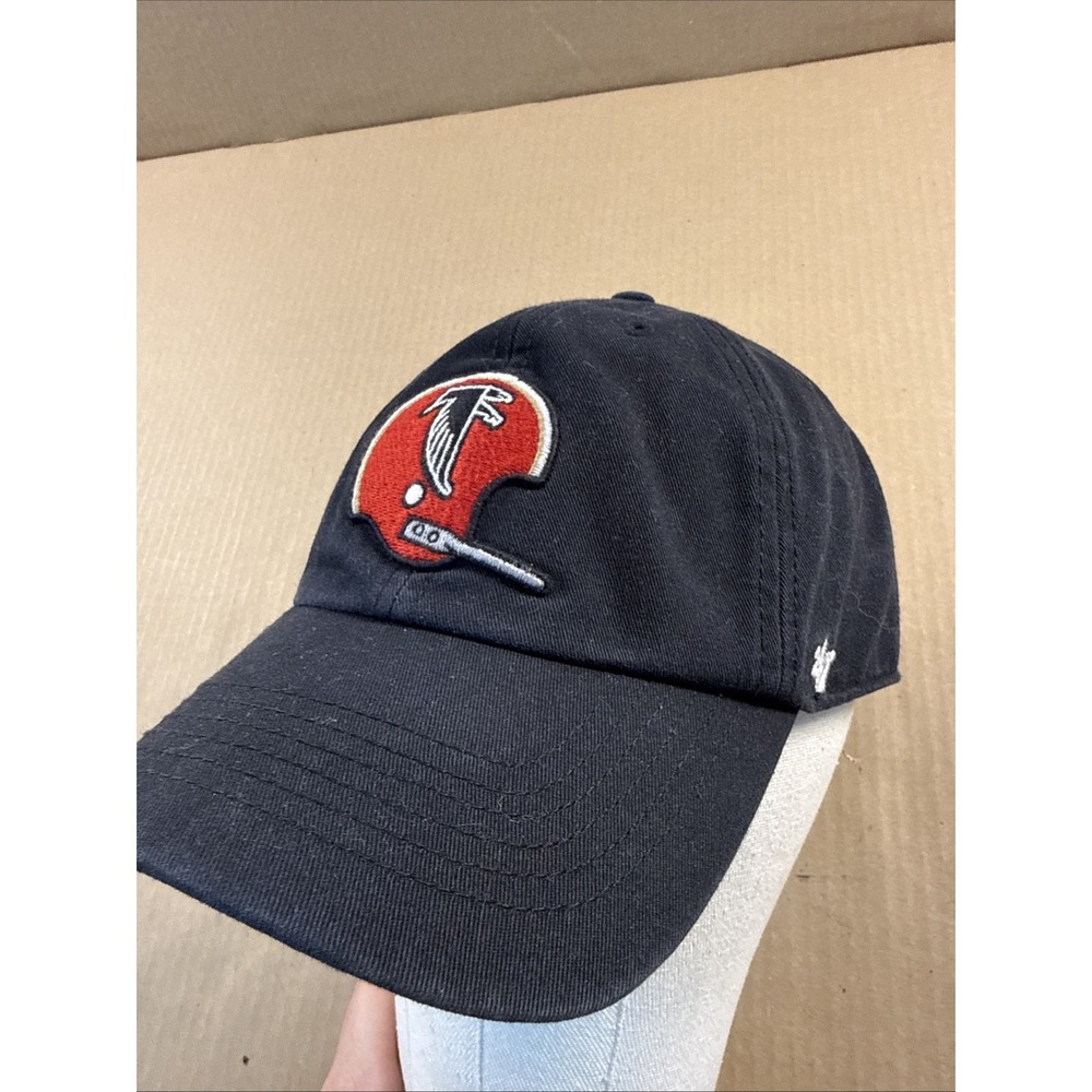 Atlanta Falcons NFL Vintage Collection, Black, Retro Logo Red, Fitted XL